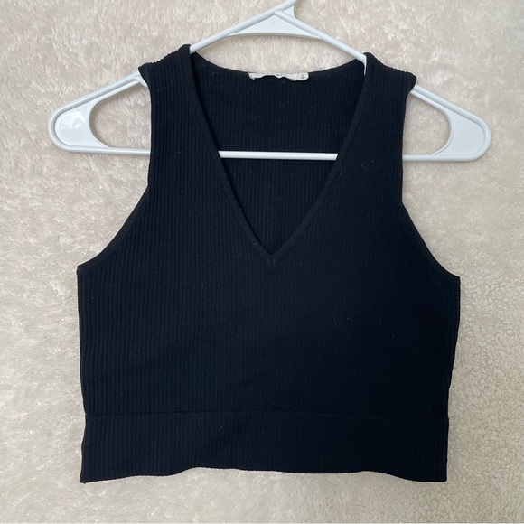 Mod Ref V-Neck Stretchy Crop Top - Picture 1 of 4